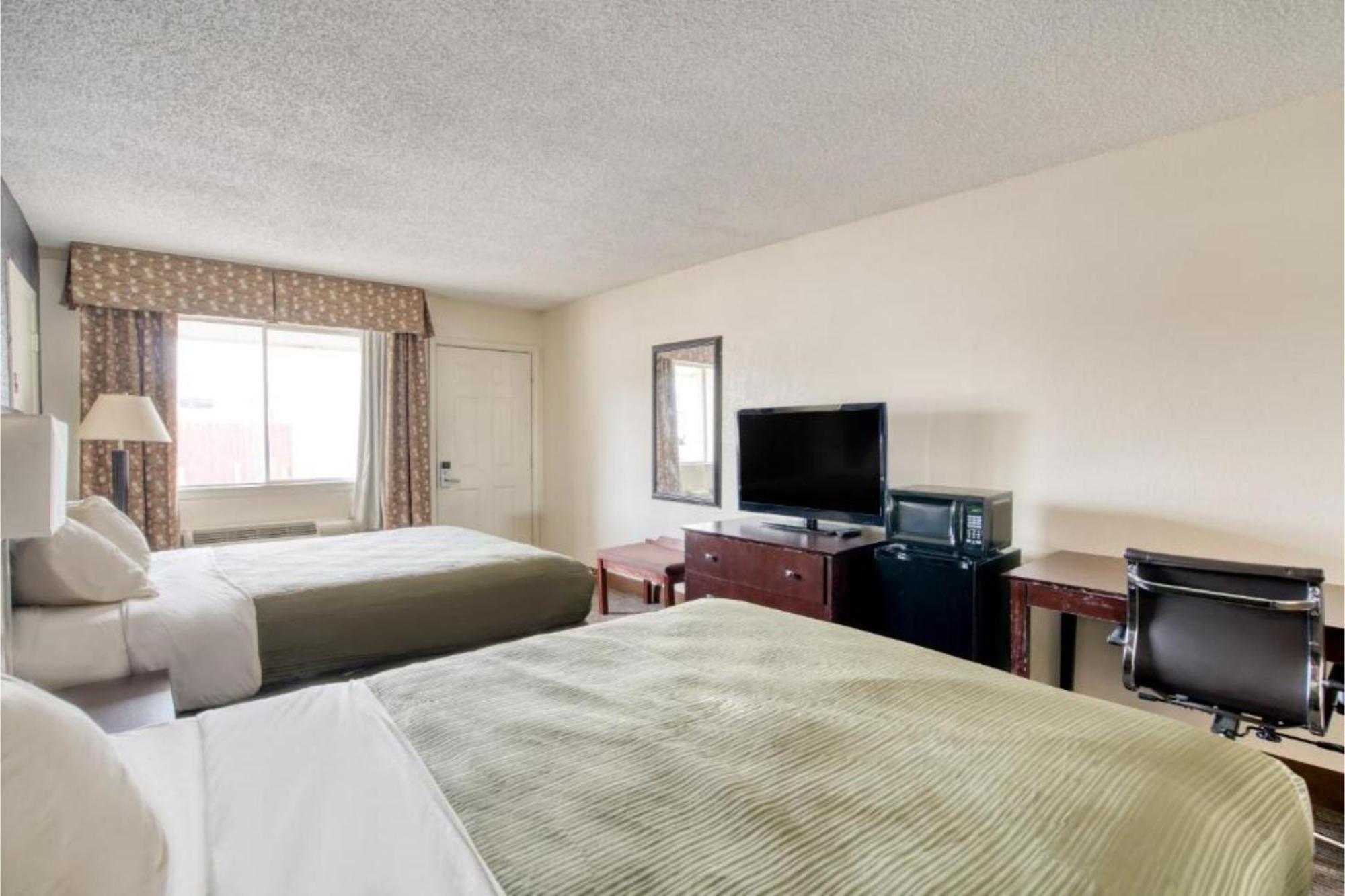 Oyo La- Hwy 165 Hotel Alexandria